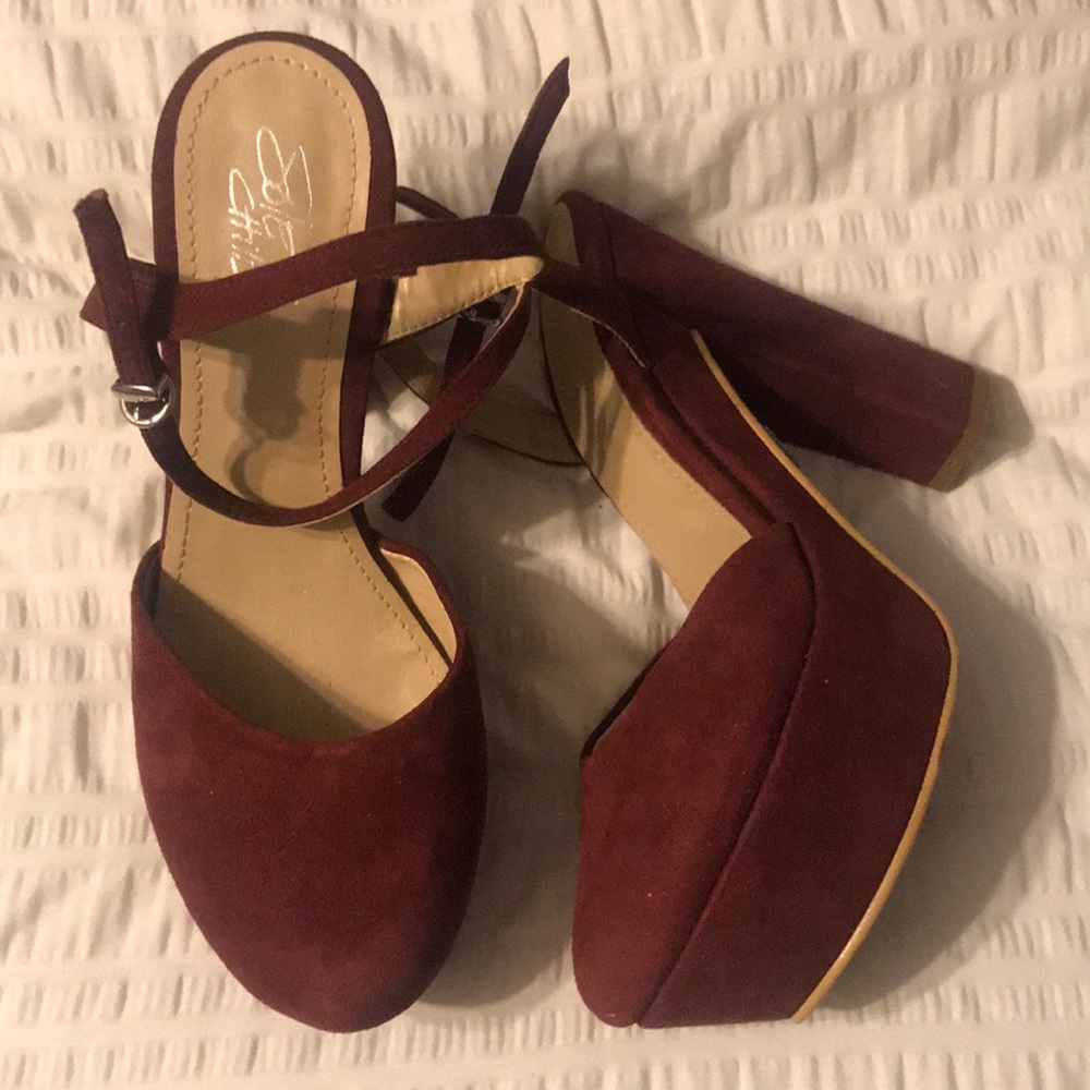 Maroon/ cranberry LF heels